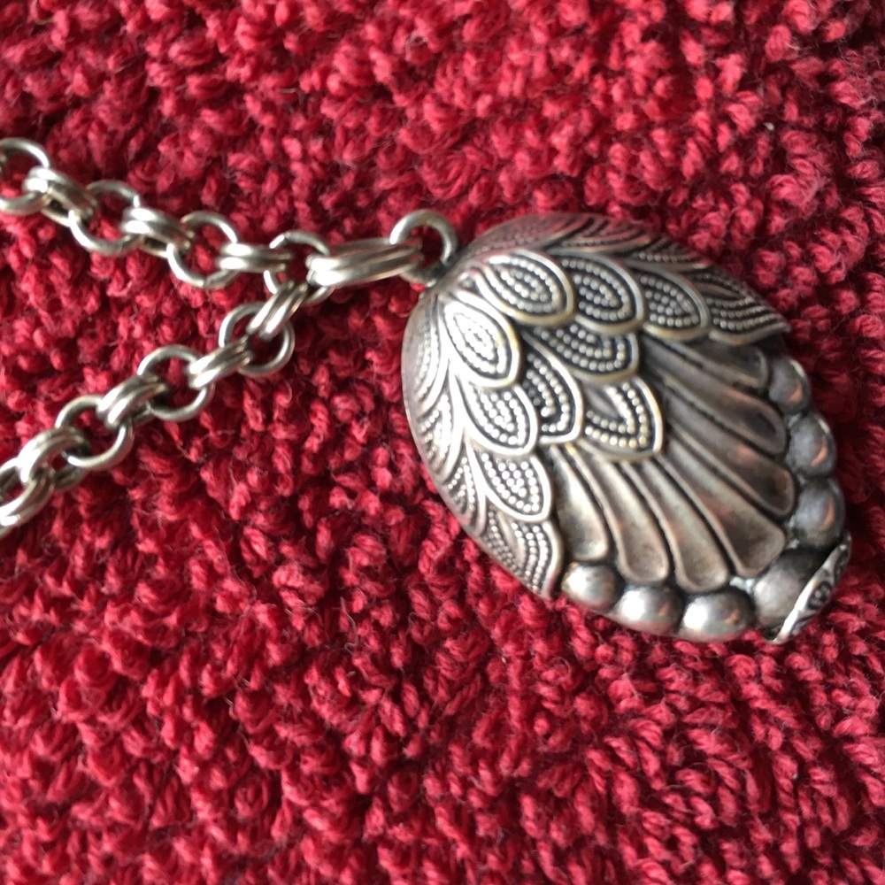 Vintage silver necklace and pendent